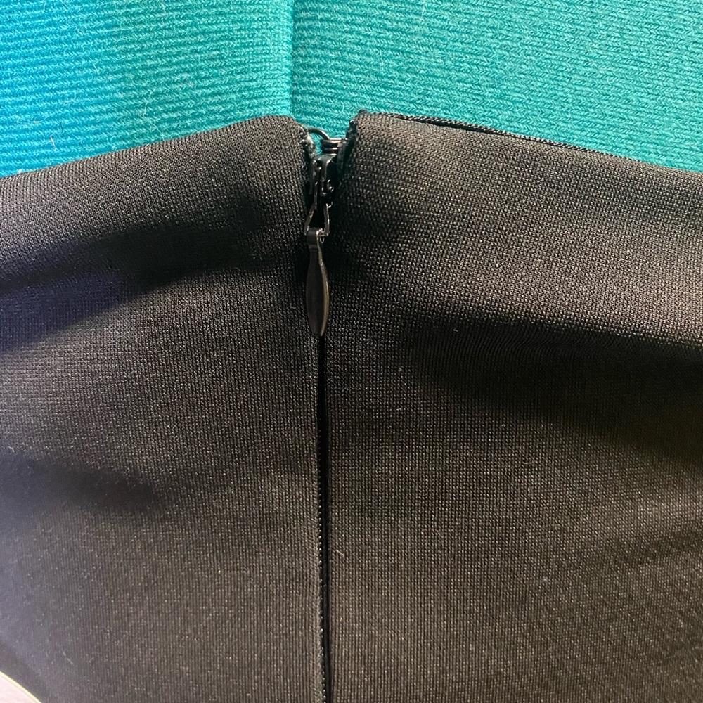 Off the shoulder tux dress - Picture 7 of 15